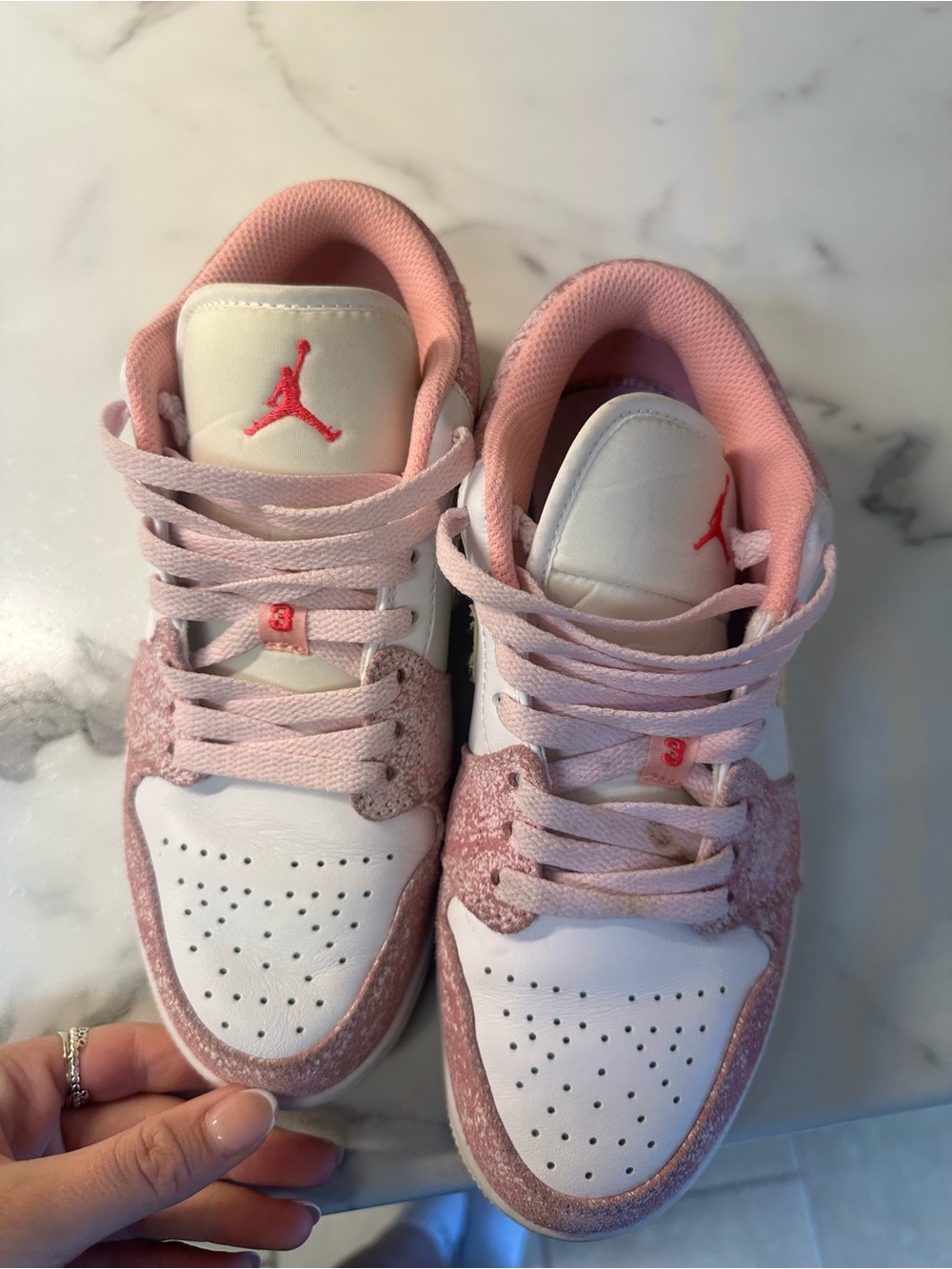 Nike Jordans - Picture 7 of 9